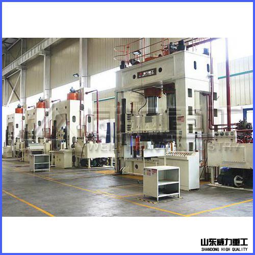 框架式油壓機(jī)加工車間